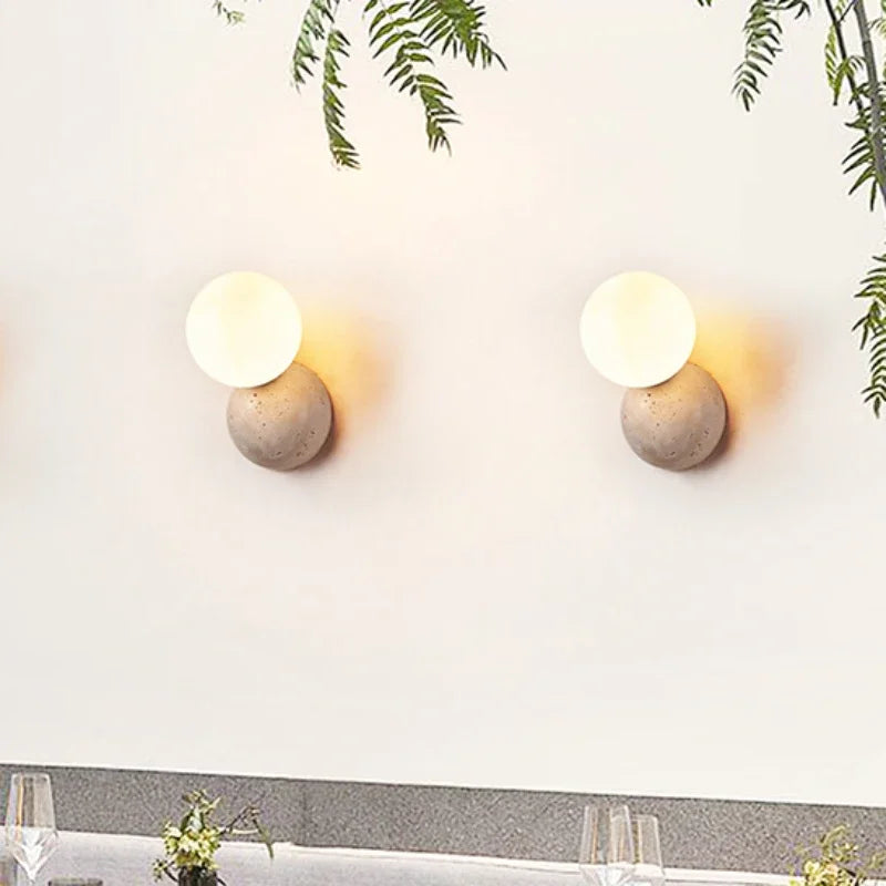 Ronde stenen wandlamp – Warmwit nachtkastlamp