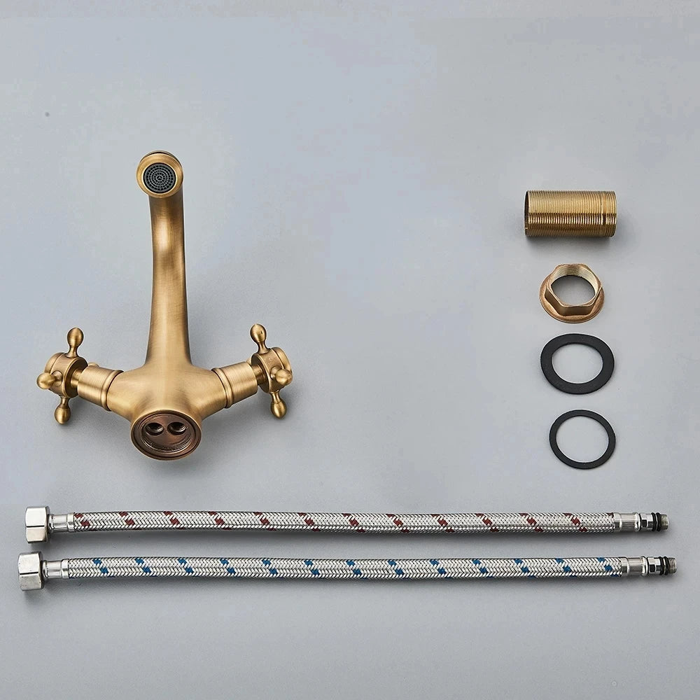 Antike Waschtischarmatur – Vintage-Messing-Finish