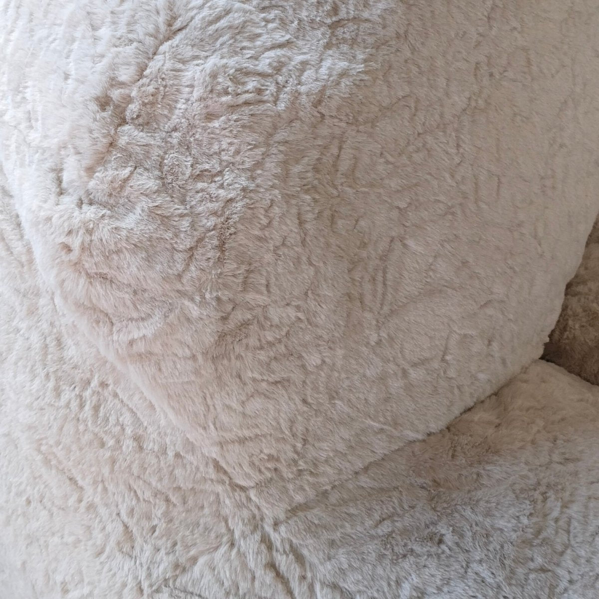 Wagner - Fauteuil Hug Fluffy Teddy beanbag chair 4.0 - Act Design Shop