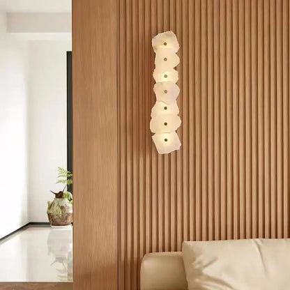 LED-wandlamp van marmer en koper