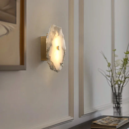 LED-wandlamp van marmer en koper
