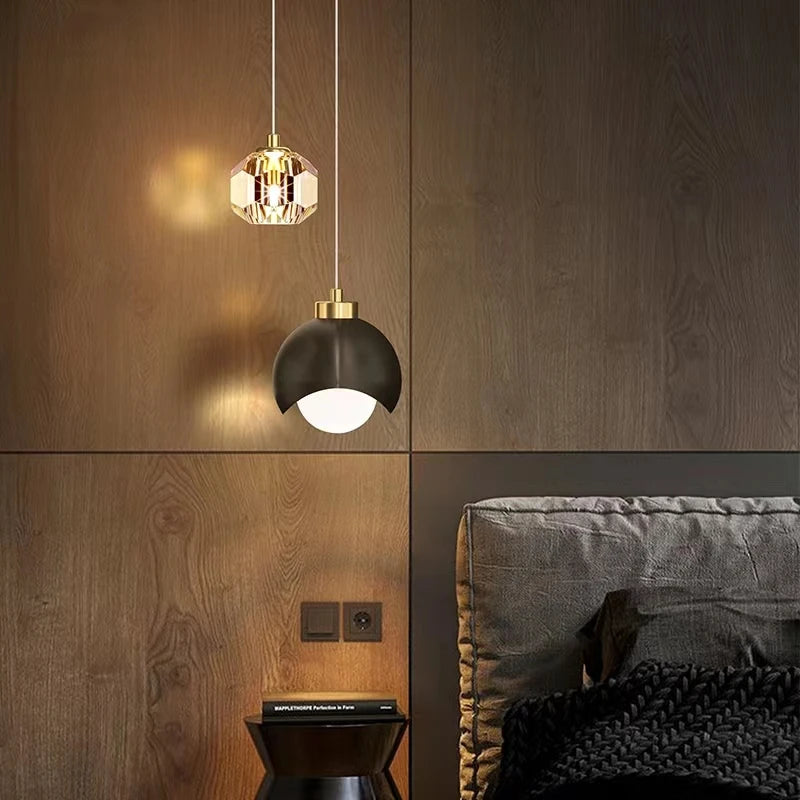 Boogarm Kristallen Hanglamp – Zwart & Goud