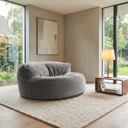 Runder Sitzsack aus dickem Samt