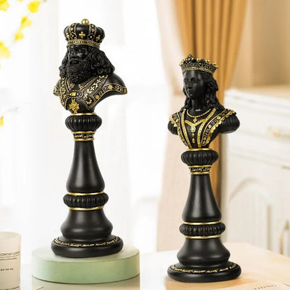 Groot schaakspel van 3 sculpturen zwart